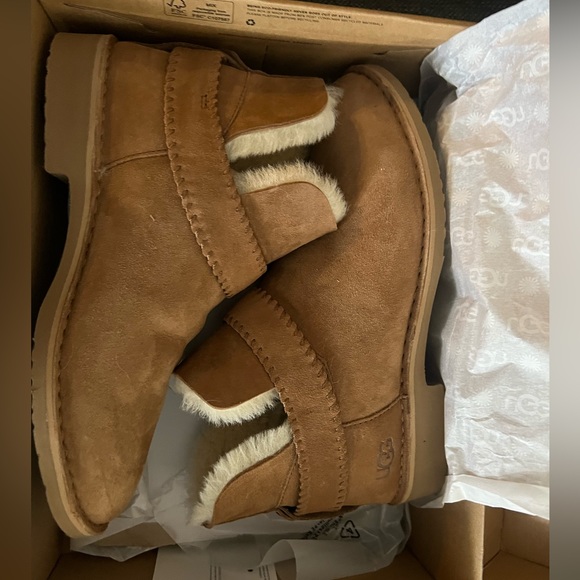 UGGs - Picture 1 of 2